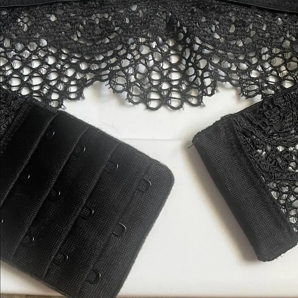 Black Lace Bralette Victoria’s secret small - Picture 5 of 5